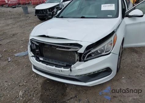 2015 Hyundai Sonata Sport z USA, uszkodzony, nr VIN 5NPE34AF5FH253396